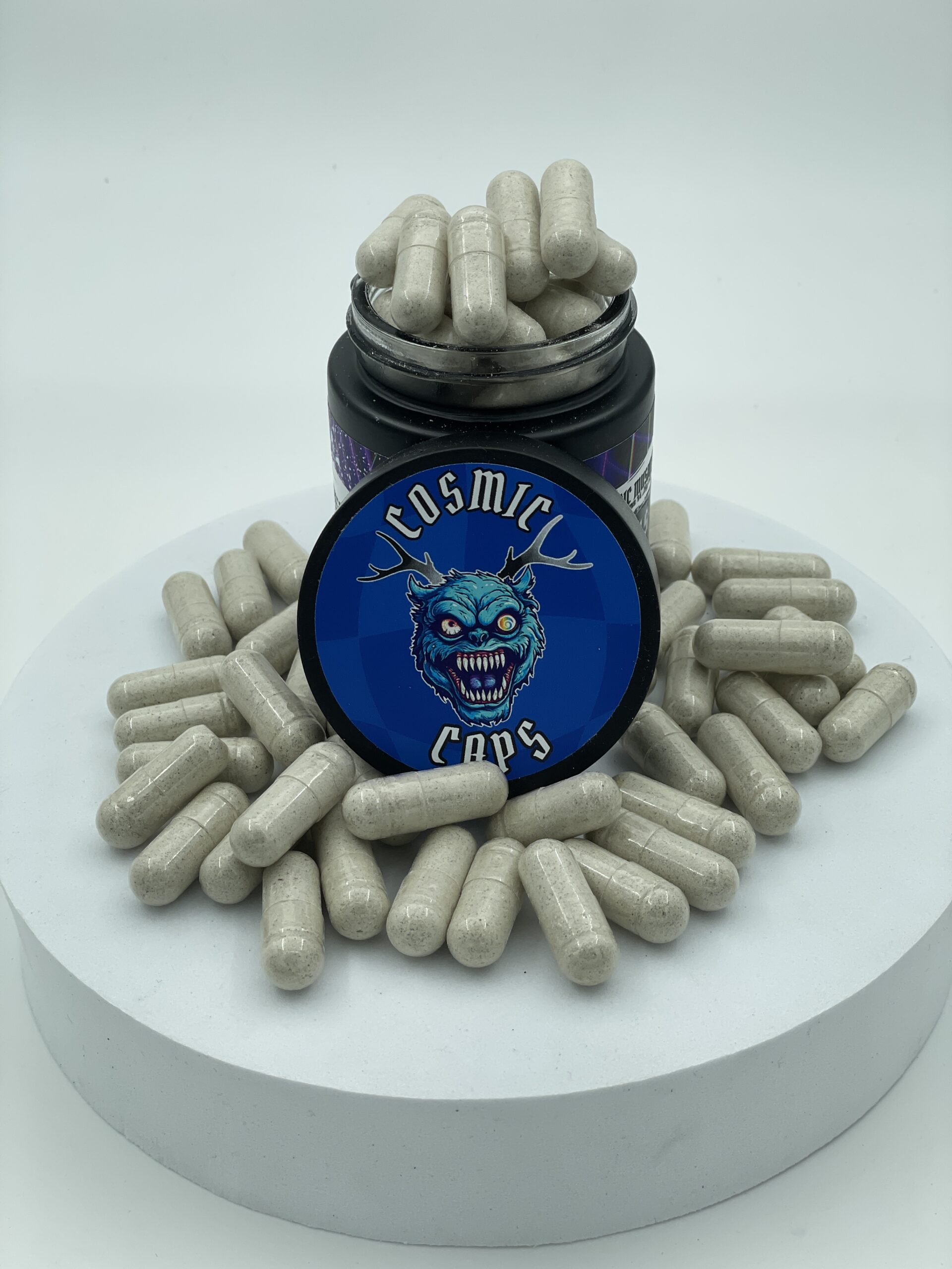 An image of Cosmic Caps Shroom Capsules – Melmac